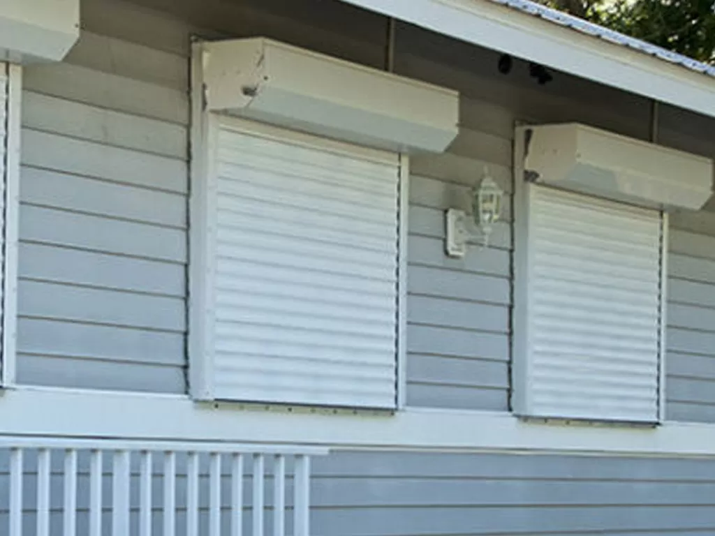 Hurricane-Shutters-Repair-and-Installation-in-Miami-dade